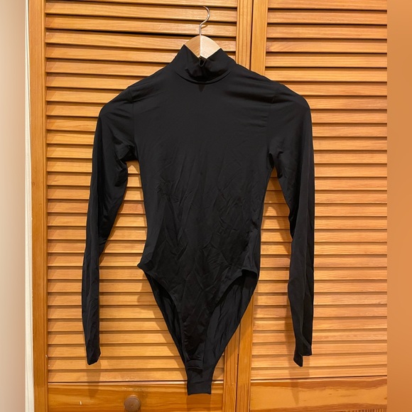 NWOT Black Zara Mockneck Bodysuit - Picture 1 of 3